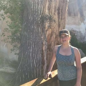 Meet your Posher, Jennifer